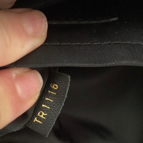 🙏🏻SOLD 🥳 100% Authentic Louis Vuitton Backpack - Picture 6 of 7